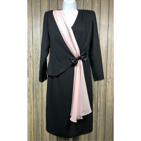 Vintage Ursula of Switzerland size 6 dress - Picture 1 of 4